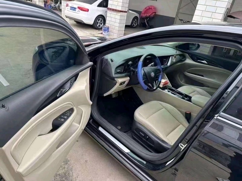 邯郸21年别克君威5