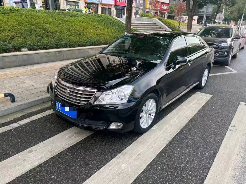 宜昌11年豐田皇冠1