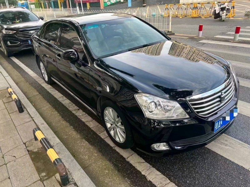 宜昌11年豐田皇冠2