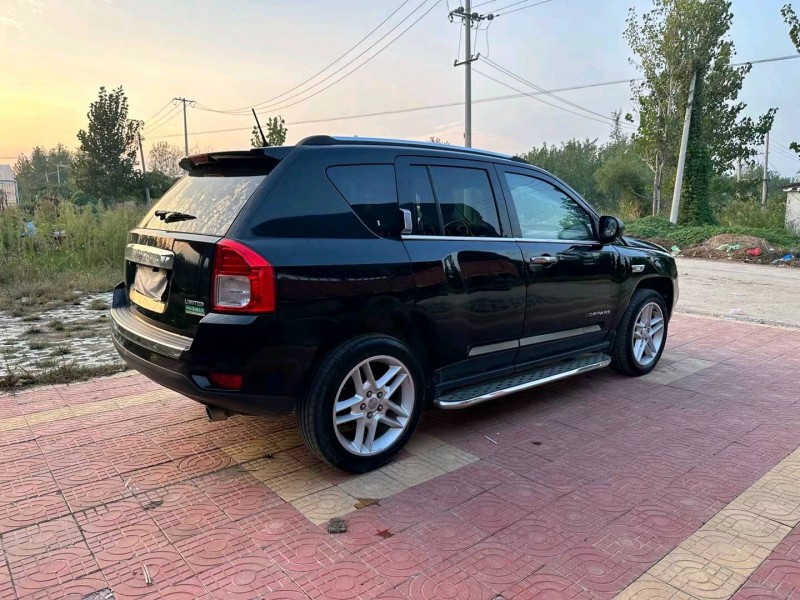 徐州13年Jeep指南者3