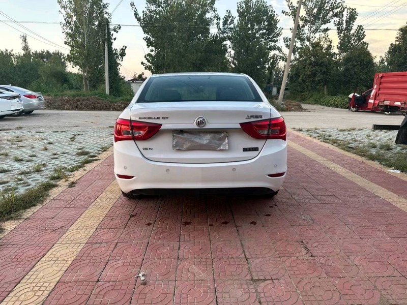 徐州17年别克英朗2