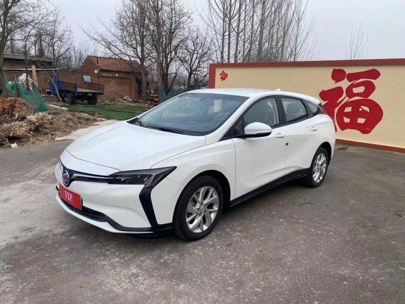 青岛23年别克微蓝2