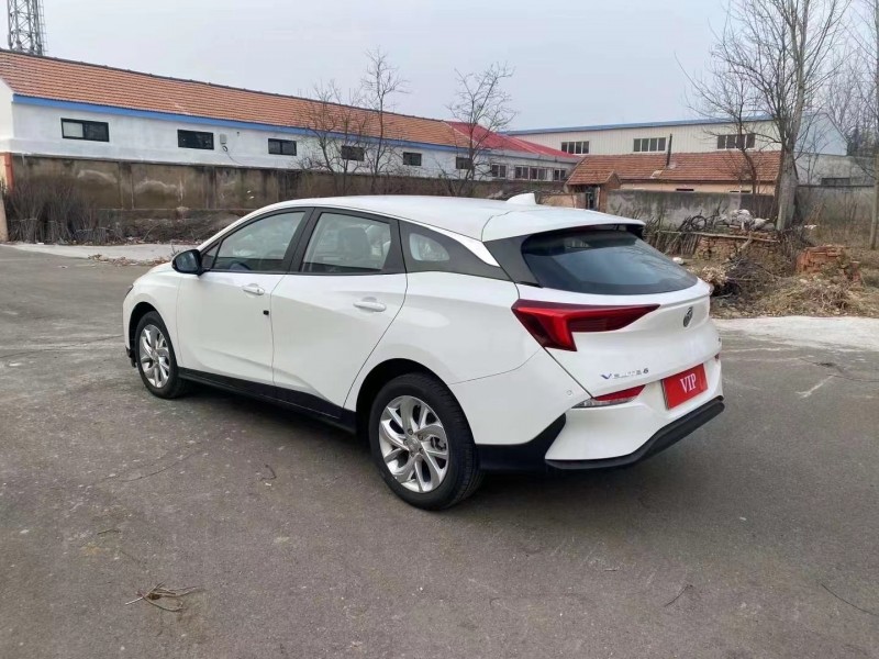 青岛23年别克微蓝4