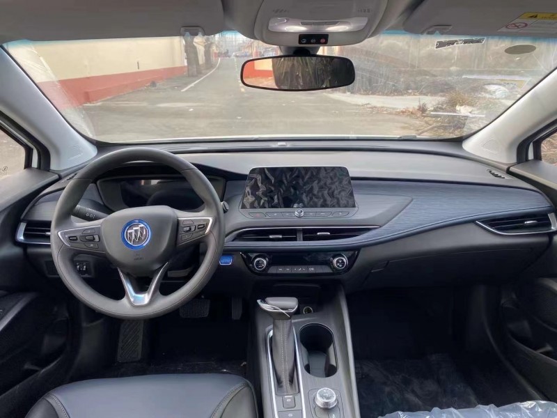 青岛23年别克微蓝6