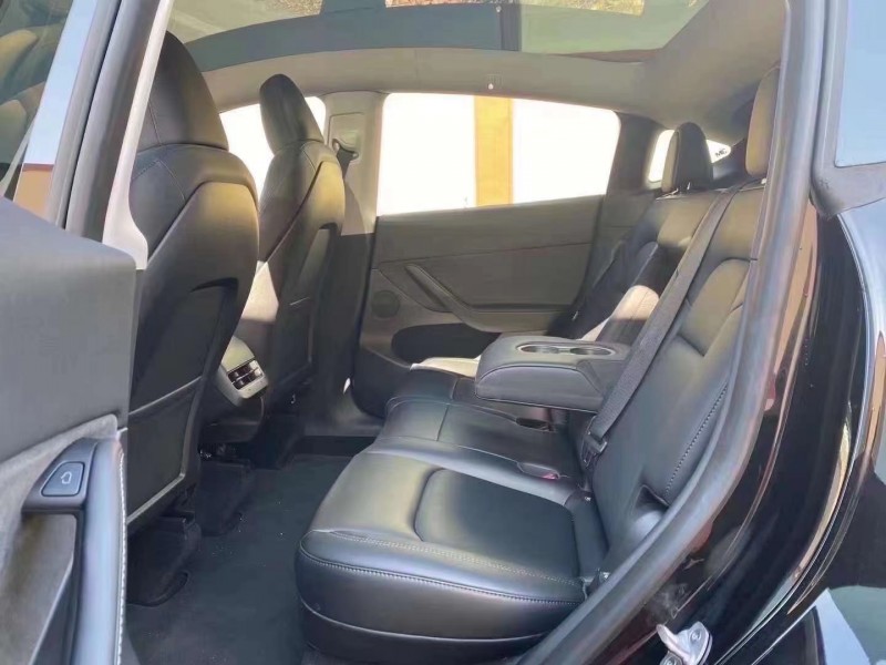 青島23年特斯拉MODEL Y8
