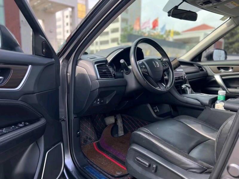 广州19年本田冠道6