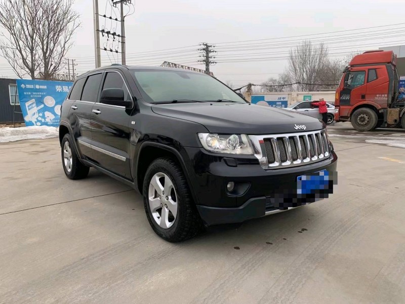 保定13年Jeep大切诺基2