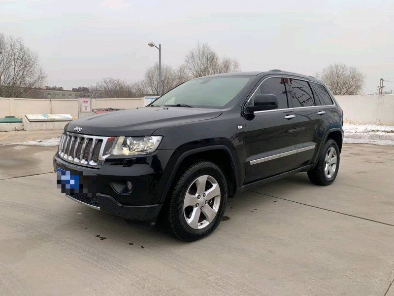 保定13年Jeep大切诺基3