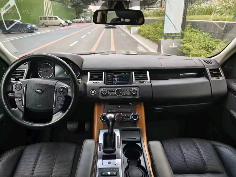 广州12年路虎揽胜运动2