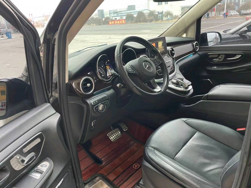 保定18年奔驰V4