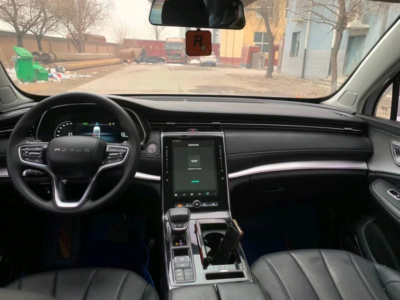 保定20年荣威RX56