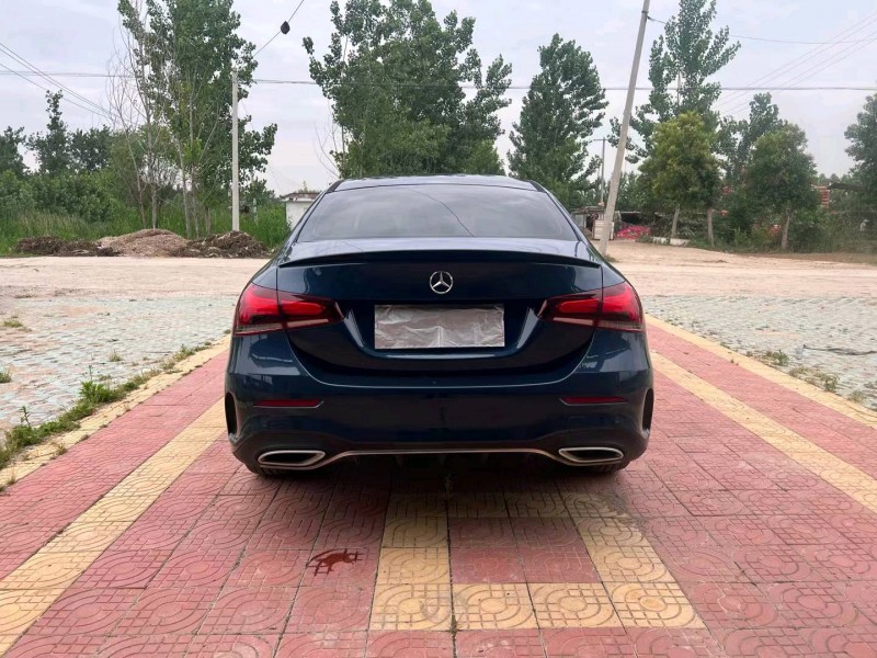 徐州19年奔驰A2