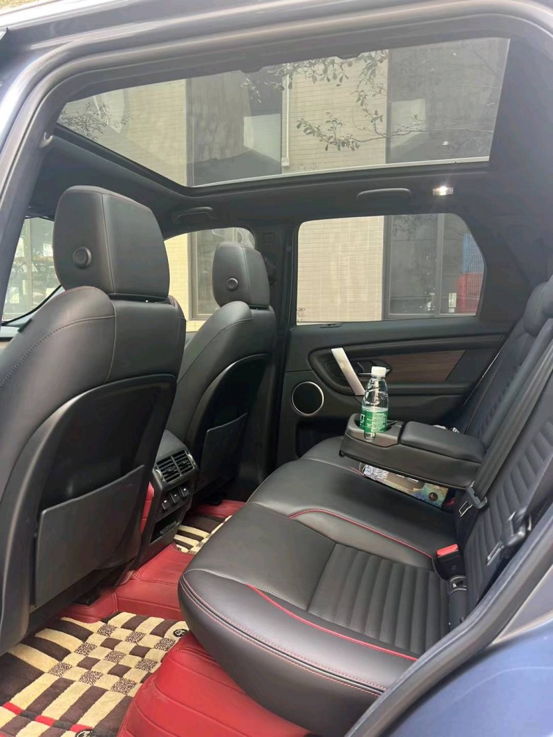 广州22年路虎发现8