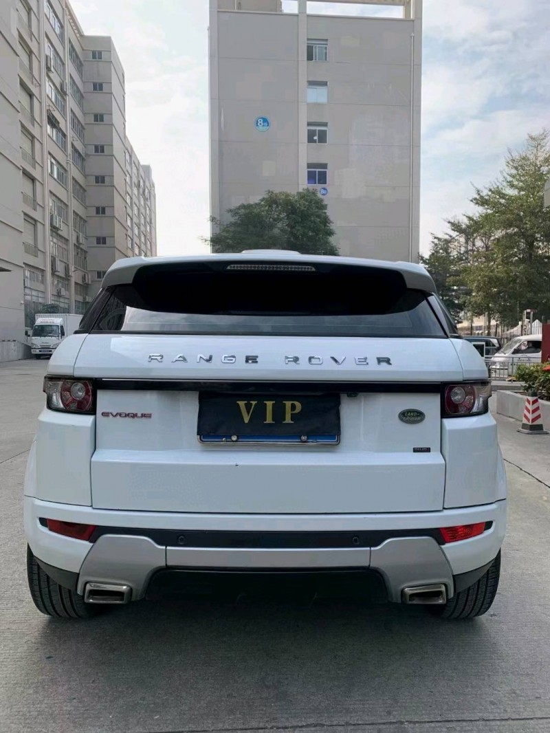 广州15年路虎极光9