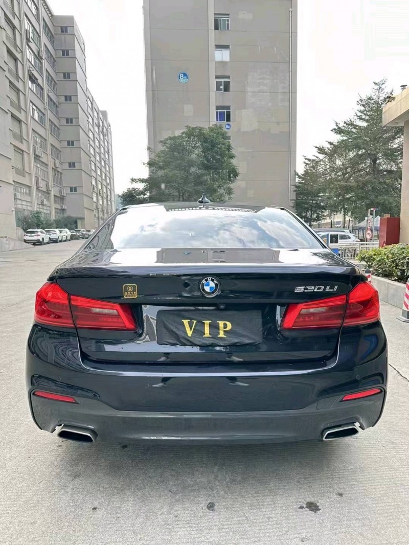 广州19年宝马5系9