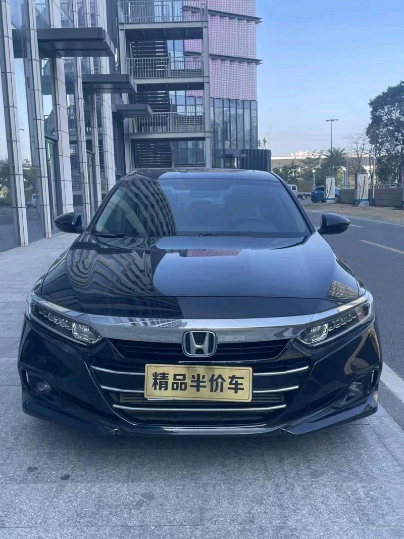 珠海22年本田雅阁1