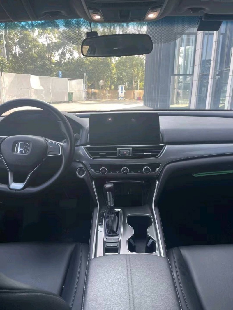 珠海22年本田雅阁4