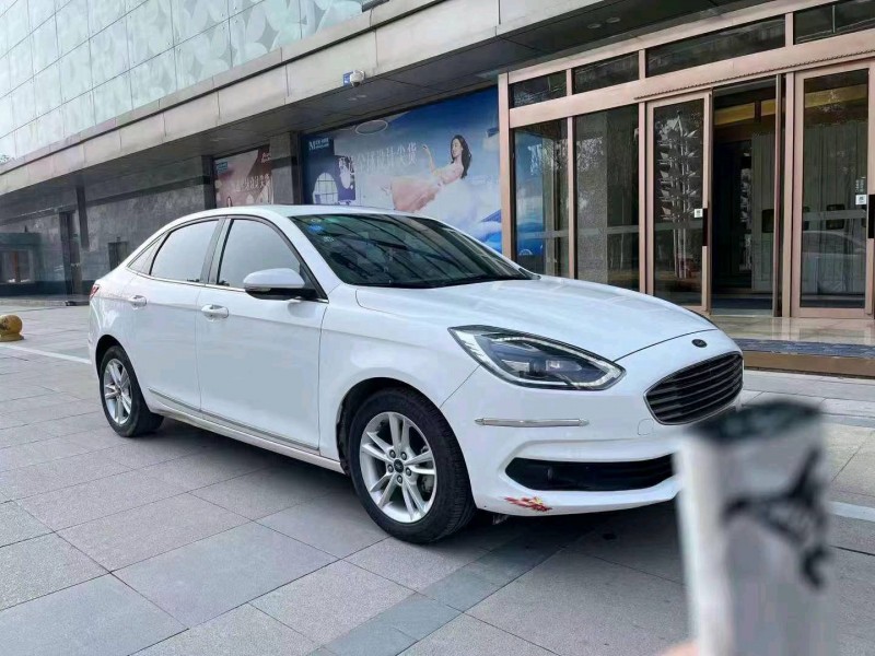 徐州19年福特福睿斯2