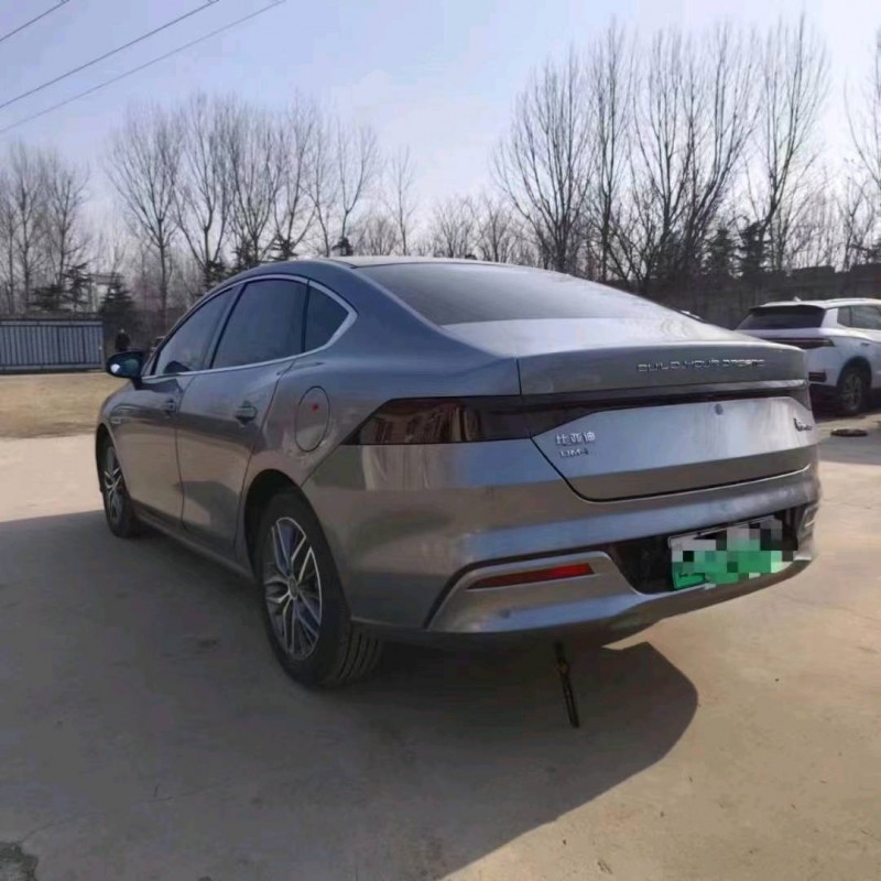 青岛23年比亚迪秦8