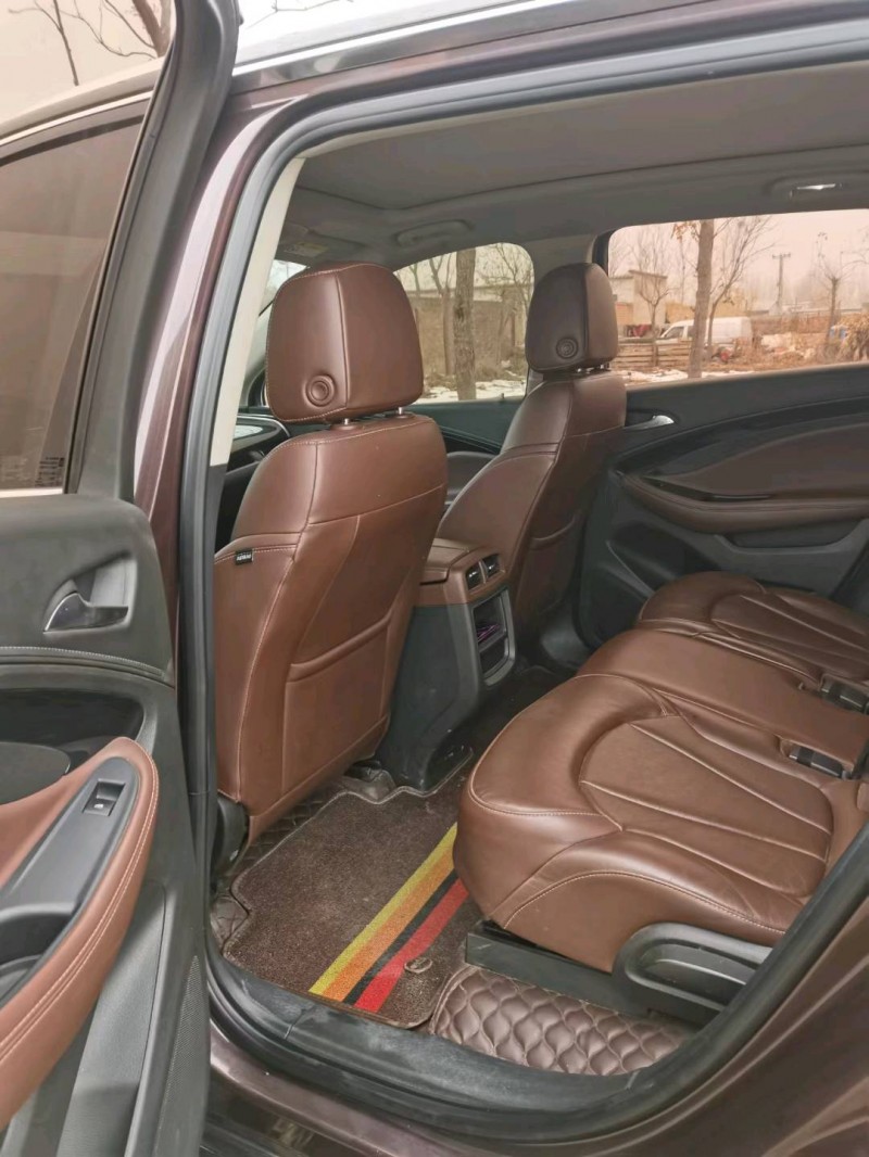 保定20年别克昂科威8