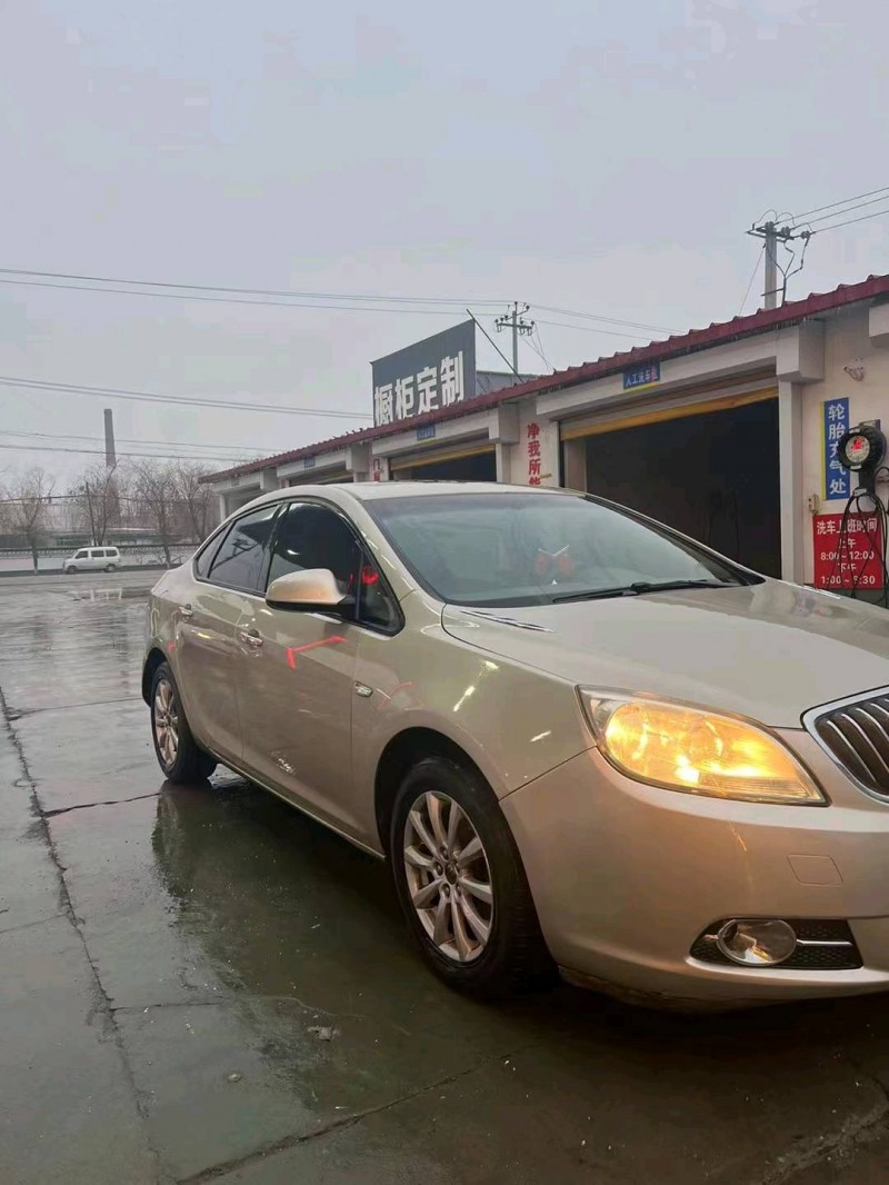 保定11年别克英朗GT3