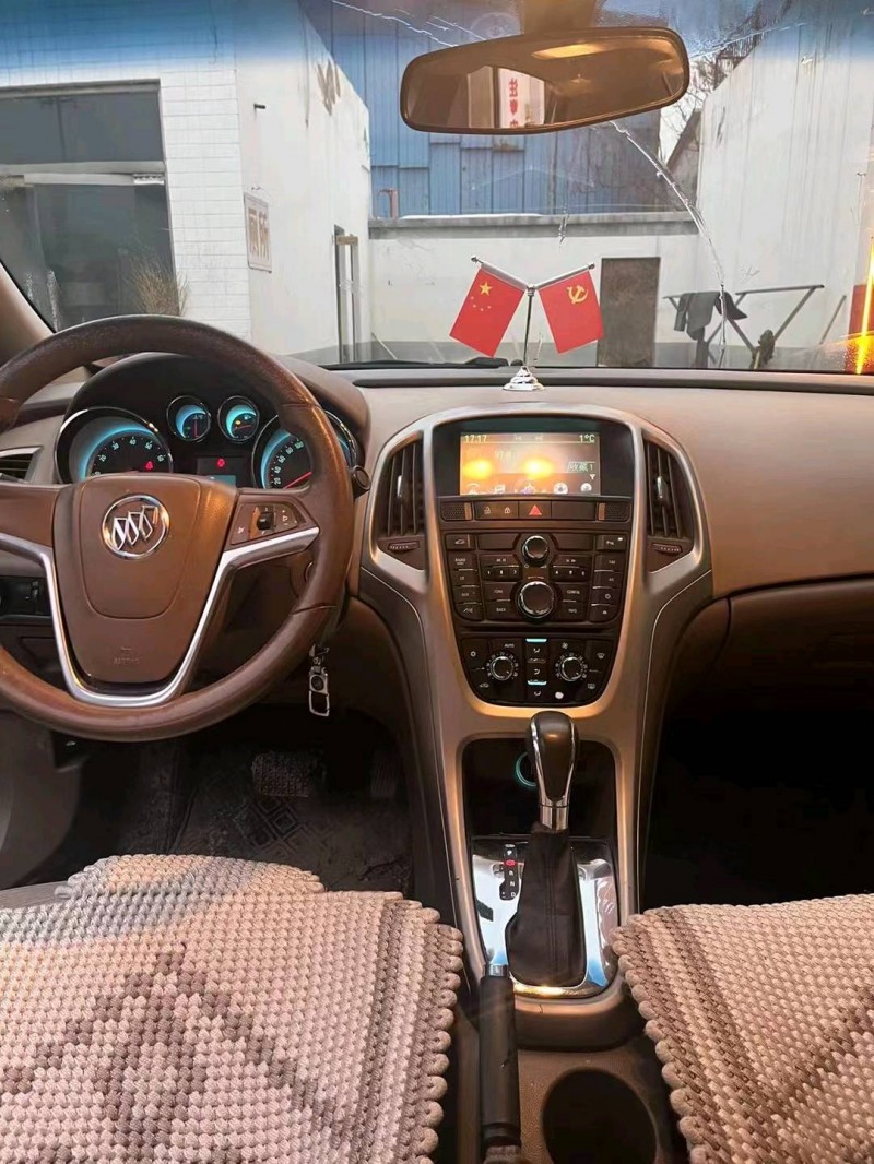 保定11年别克英朗GT6