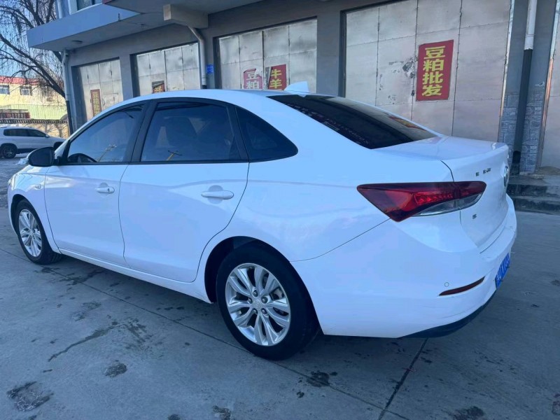 保定18年别克英朗4