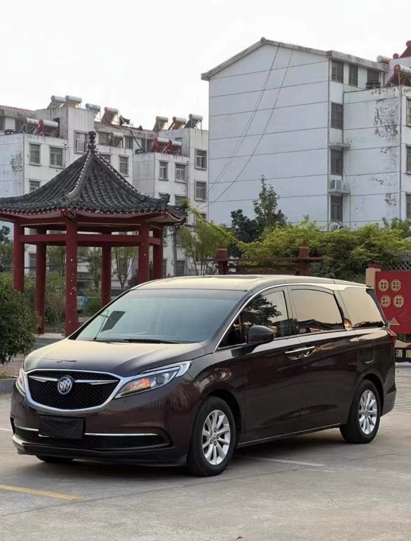 济南18年别克GL82