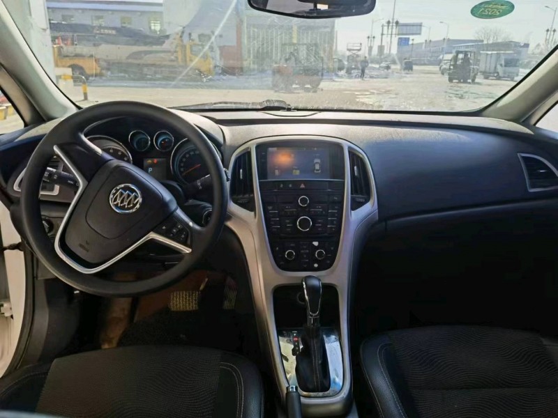 保定14年别克英朗7