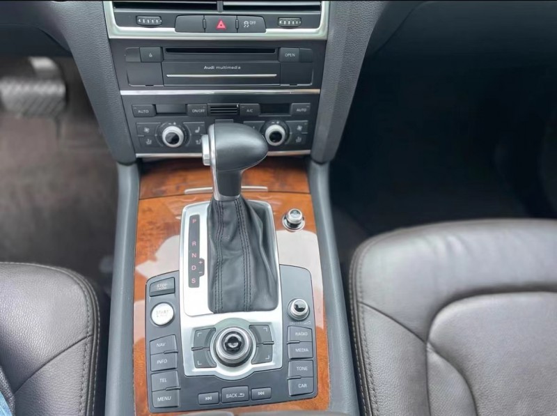 济南15年奥迪Q77