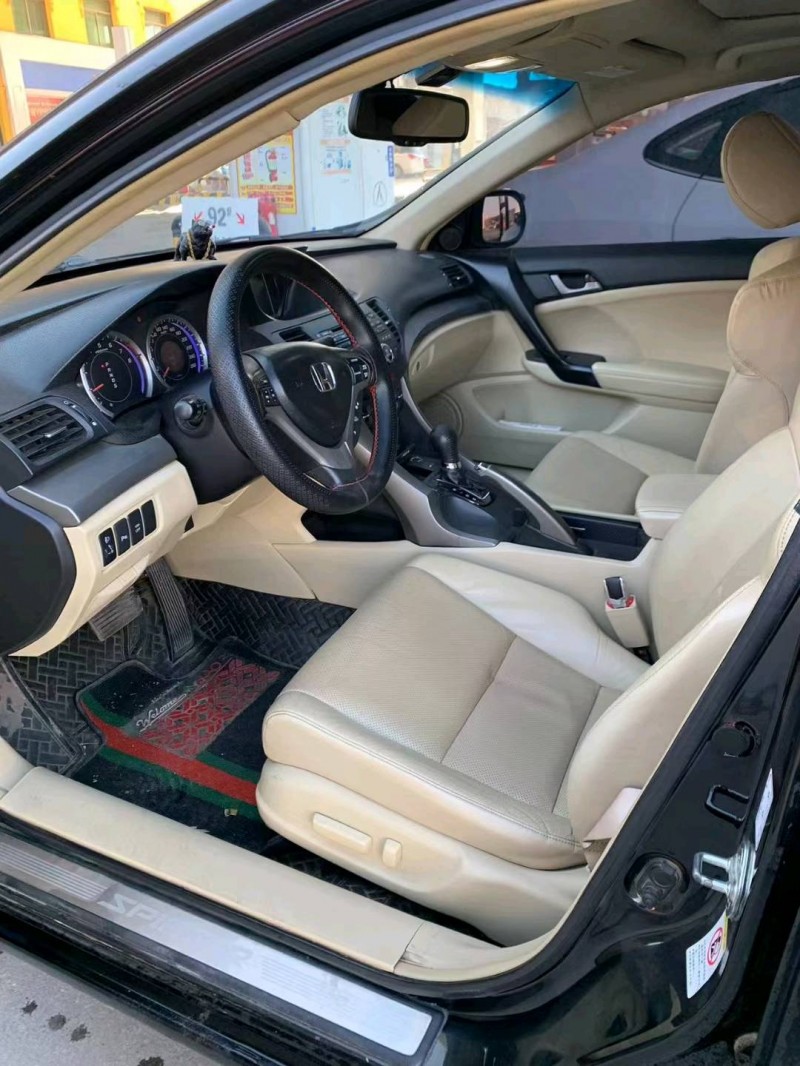 保定11年本田思铂睿5