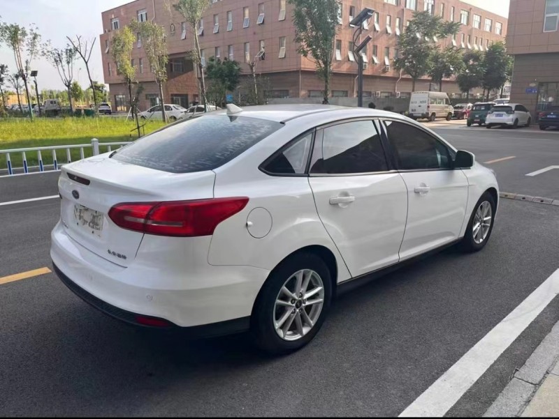 济南16年福特福克斯5