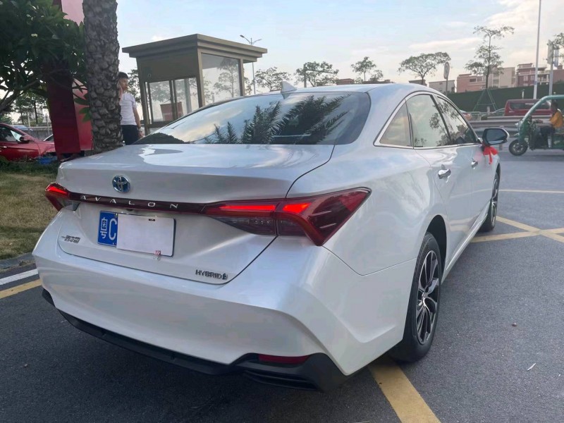 佛山22年丰田亚洲龙5