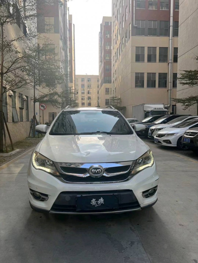 佛山15年比亚迪S71