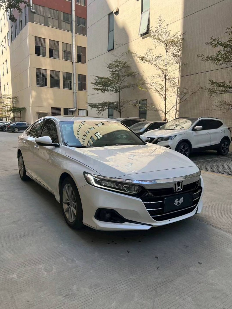 佛山21年本田雅阁2