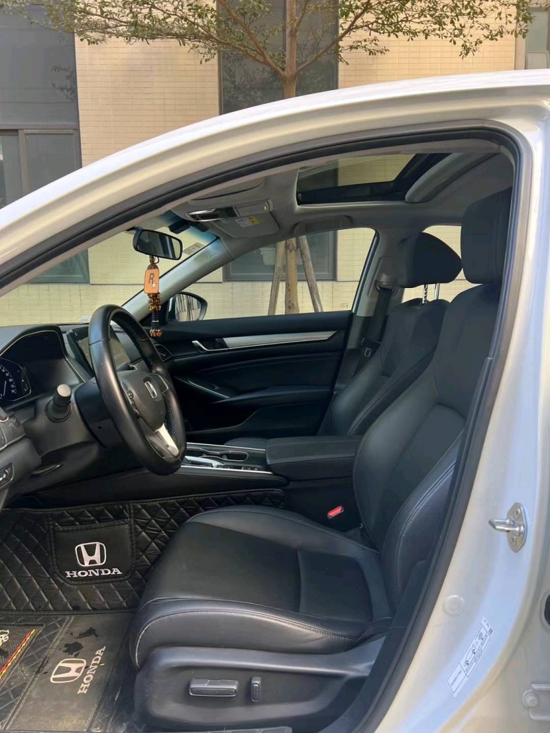 佛山21年本田雅阁5