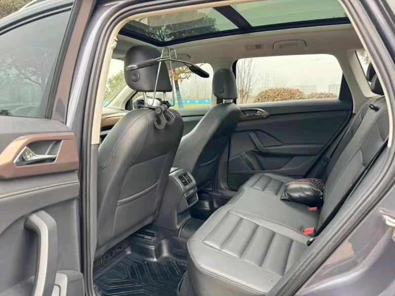 佛山19年大众途岳7