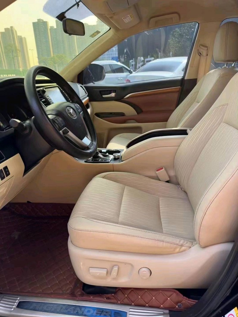 佛山20年丰田汉兰达7