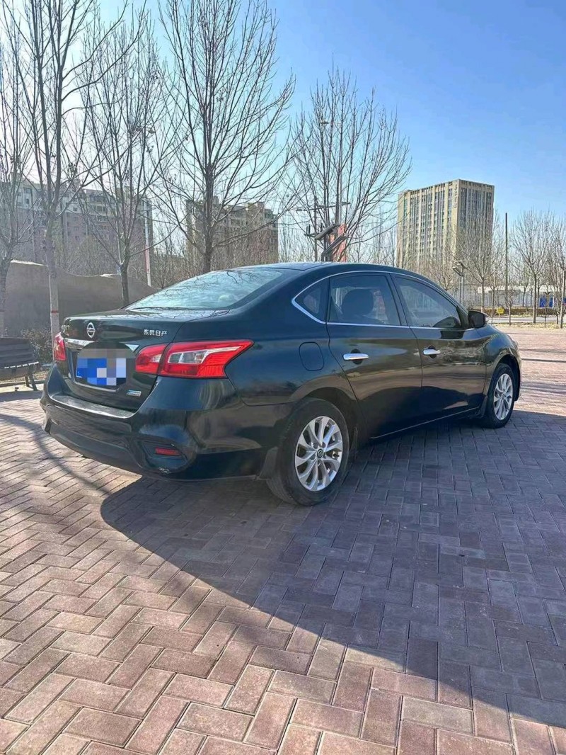 邯郸16年日产轩逸5