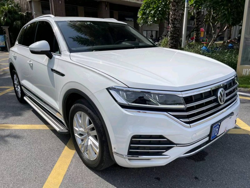 佛山19年大众途锐3