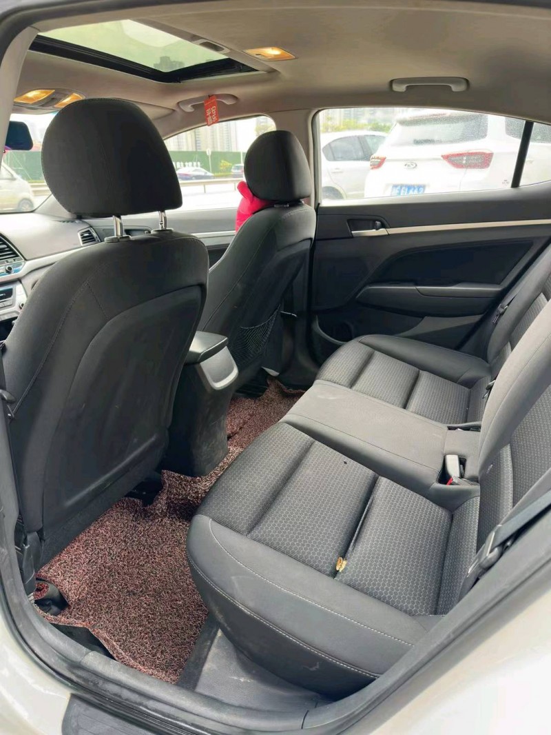 佛山18年现代领动7