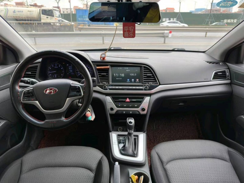 佛山18年现代领动8