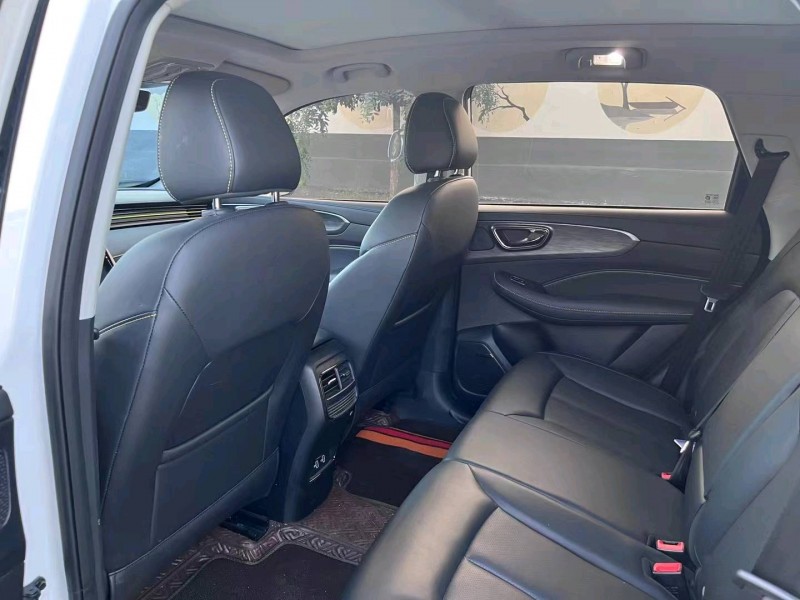 邯郸22年荣威RX54