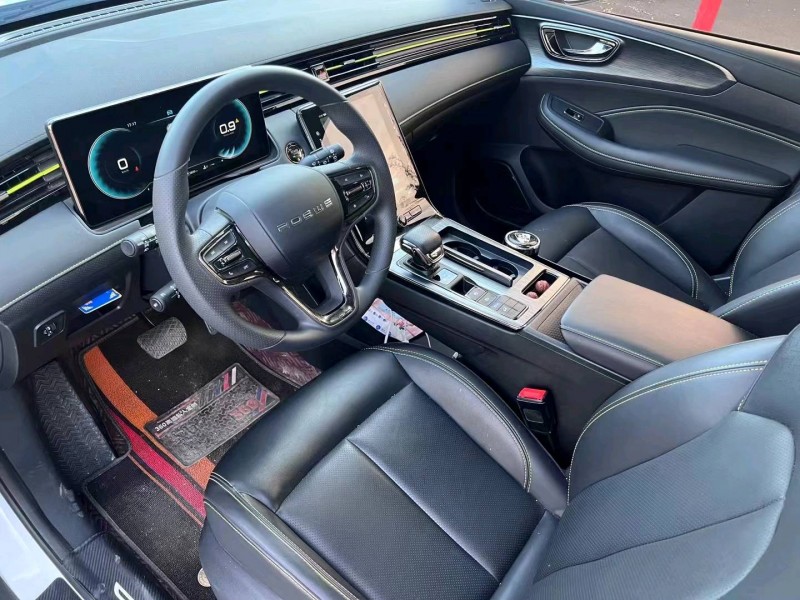 邯郸22年荣威RX57