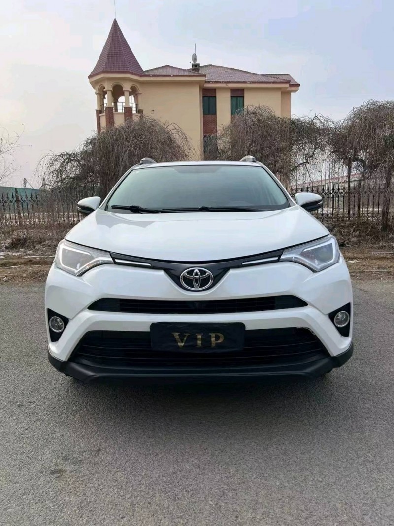 沈阳17年丰田RAV41