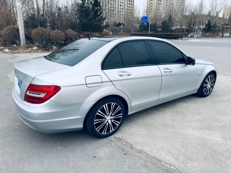 沈阳11年奔驰C7