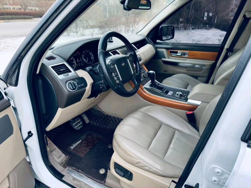 沈阳11年路虎揽胜运动8