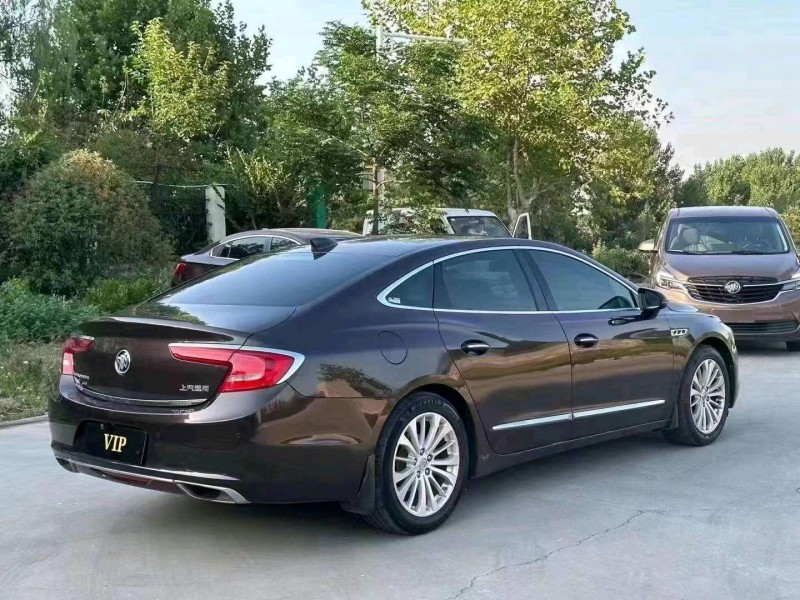 枣庄17年别克君越5