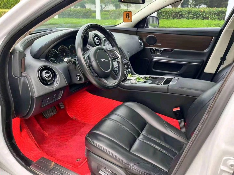 东营16年捷豹XJL4