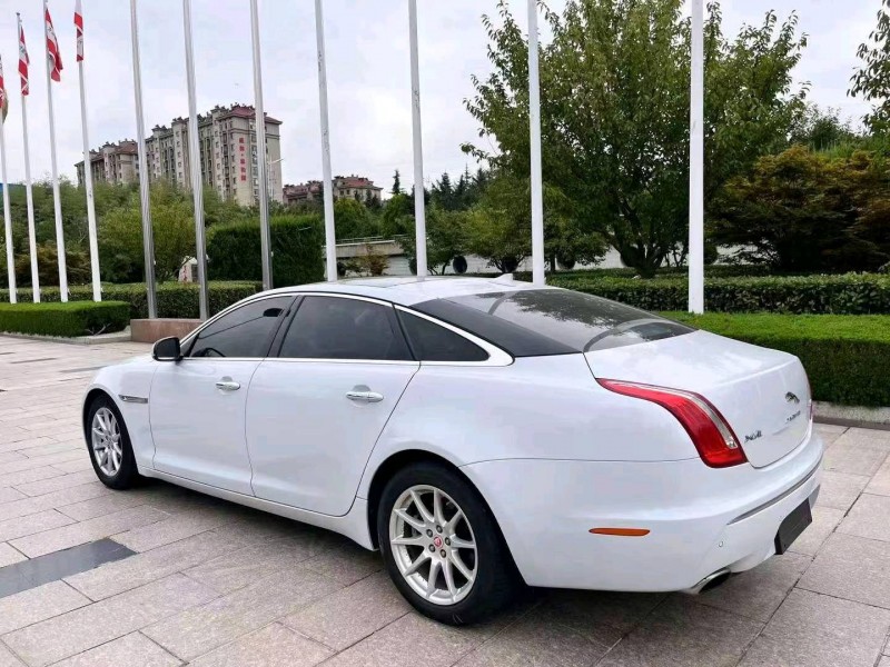 东营16年捷豹XJL9